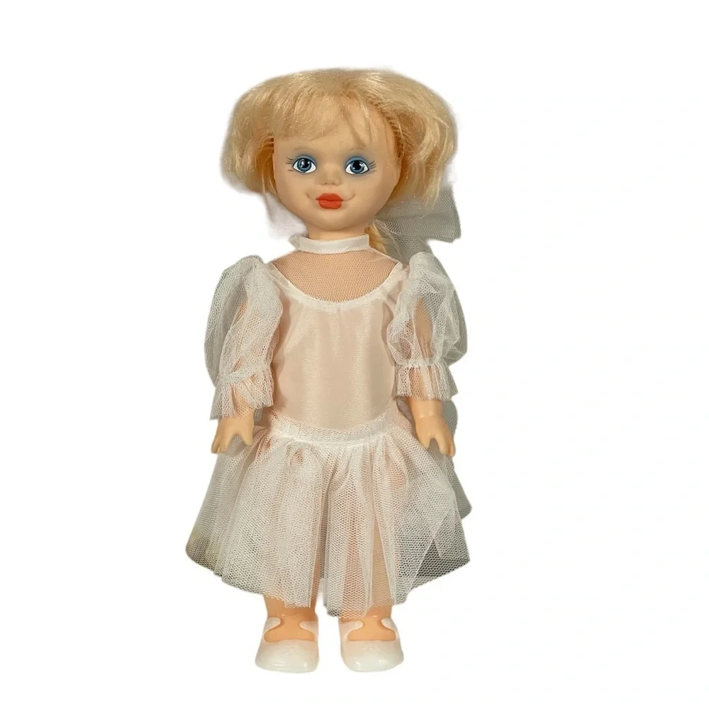 Vintage 1999 Russian Becha Blonde Blue Eye Plastic Doll With Box